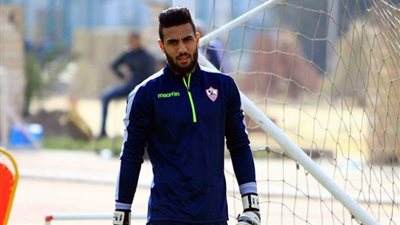 الشناوي يتألق في تدريبات الزمالك بمركز رأس حربة استعدادًا للوداد