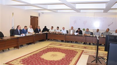 محافظ بني سويف يطالب رؤساء المدن بخطة عمل زمنية لتنفيذ المشروعات