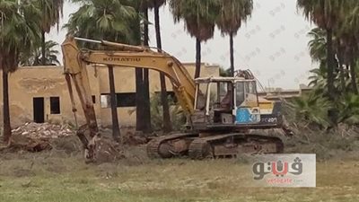 بالفيديو والصور.. مذبحة أشجار الملك فاروق في الشرقية.. أهالي «العباسة» يتهمون المسئولين بهدم استراحة أثرية.. غضب المواطنين بسبب الإهمال.. والمحافظة ترد: شائعات