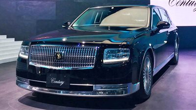 سيارة سنتشري تتوفر بمحرك V8 بسعة 5.0 لتر