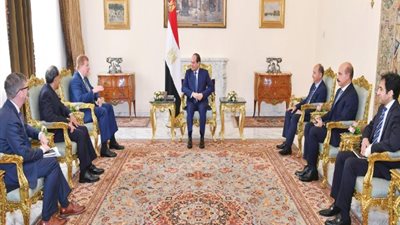 القصر اليوم.. السيسي يهنئ رئيس وزراء اليونان الجديد.. يبحث مع غرفة التجارة الأمريكية تعزيز التعاون الاقتصادي.. يكلف الهيئة الهندسية بتقديم أحدث الخدمات في العاصمة الإدارية.. ويصدر قرارين جمهوريين