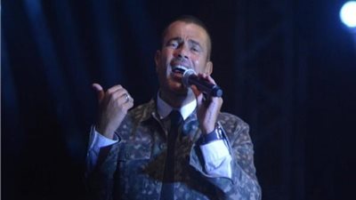 عمرو دياب يحيي حفلًا بإحدى الجامعات.. 8 مارس