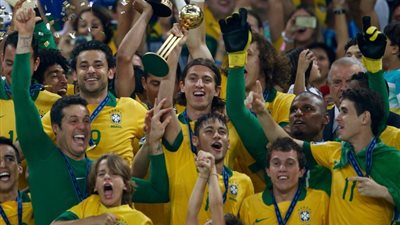 حارس البرازيل يحتفل بمرور 10 سنوات بقميص السامبا في لقاء ألمانيا