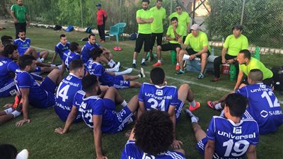 جهاز المقاولون يجتمع باللاعبين قبل المران المسائي (صور)