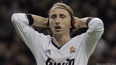 بيريز يضع شرطًا لتخلي ريـال مدريد عن مودريتش!