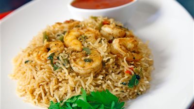 وصفة بسيطة لـ«كبسة الجمبري» من الشيف سارة