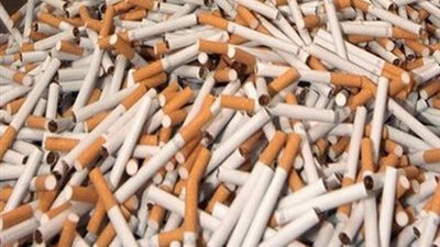 ضبط كمية كبيرة من السجائر مجهولة المصدر بحوزة مسئول مخزن بالأزبكية