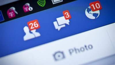 حكاية أوائل الثانوية العامة مع «فيس بوك».. الخامسة «علمى علوم» أغلقته طول فترة الدراسة.. الخامسة مكرر «علمي علوم»: «فتحت صفحتى مرة واحدة طول السنة».. والأول على