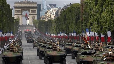 عرض عسكري في الشانزليزيه وسط مخاوف من تهديدات إرهابية