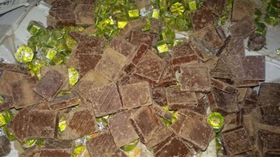 ضبط شوكولاتة منتهية الصلاحية في السويس بمبلغ 15 ألف جنيه