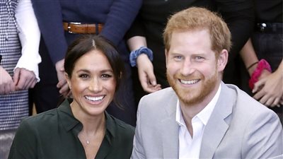 قصر كينجستون الملكي البريطاني: ميجان ميركل حامل