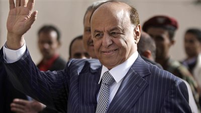 رئيس اليمن يصل شرم الشيخ للمشاركة في القمة العربية الأوروبية