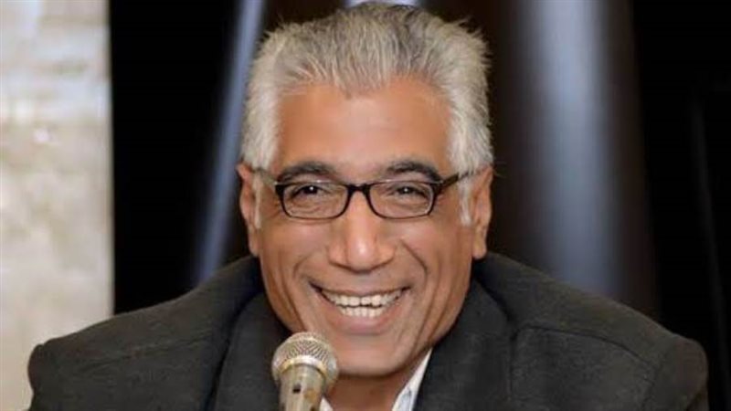 الكاتب عمرو العادلي