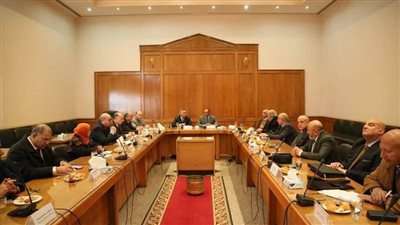 التنسيق بين وزارتي الرى والإسكان لترشيد المياة وتعظيم الاستفادة من الموارد المائية