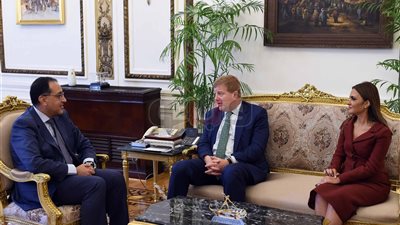 تفاصيل لقاء مدبولي ونائب رئيس غرفة التجارة الأمريكية