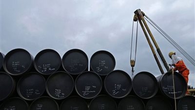 معهد البترول: مخزونات النفط الأمريكية هبطت 7.3 ملايين برميل الأسبوع الماضي