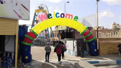 توافد أقباط مطروح على الكورنيش والنوادي احتفالا بعيد الميلاد| صور