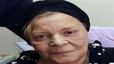 اليوم.. عزاء زوجة نجل الفنانة نادية لطفي بمسجد الشرطة بالشيخ زايد