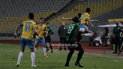 محمود متولي يتعرض لشد في العضلة الأمامية أمام شباب قسنطينة