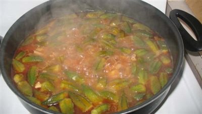 تسمم 7 من أسرة واحدة بسبب وجبة «بامية» في القليوبية