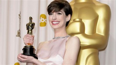 في عيد ميلادها الـ35.. محطات في حياة «آن هاثاواي»