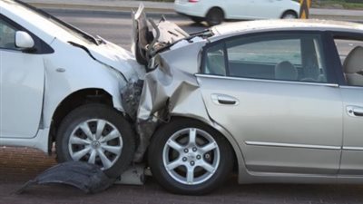 تغريم طالب 200 جنيه صدم آخر بسيارته في الإسماعيلية