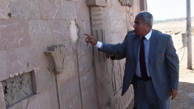 محافظ أسوان يطالب بسرعة إنهاء أعمال تطوير طريق المطار