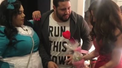 شيماء سيف تفاجئ روجينا بهدية عيد الحب (فيديو)