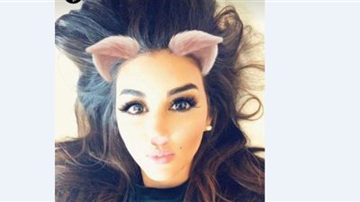 الجمهور يشبه ياسمين صبري بـ«مي عمر» في أحدث إطلالتها