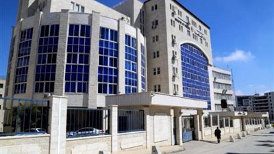 بدء صرف رواتب موظفي السلطة الفلسطينية في غزة