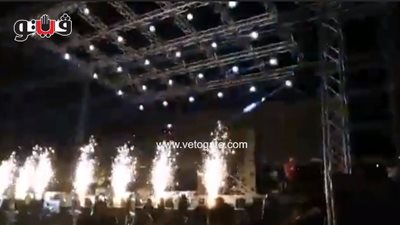 بالفيديو.. عمرو دياب يفتتح حفله بالغردقة بأغنية «الليلة»