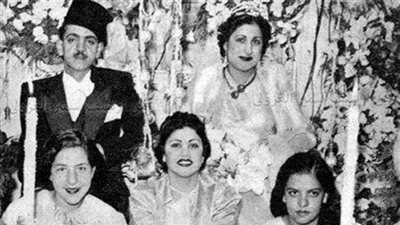 الصيت ولا الغنى باكورة إنتاج المطرب الشعبى وزوجته