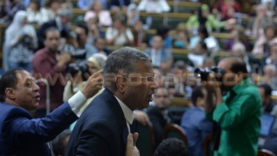 رفع الجلسة الصباحية للبرلمان والعودة في الخامسة