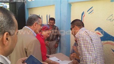 بالصور.. وكيل «تعليم الإسماعيلية» تتفقد المدارس قبل بدء الدراسة