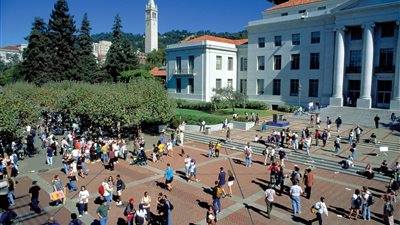 قافلة السلام بأمريكا تزور جامعة بيركلي