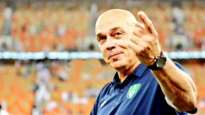 جروس يبلغ الزمالك بموعد انضمام مساعديه لمعسكر ألمانيا