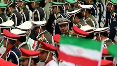 بالصور.. مراسم احتفال الدول بالعيد الوطني.. قوات النخبة تشارك في ذكرى سقوط«الباستيل» بفرنسا.. الولايات المتحدة تحتفل بوصول«لافاييت» لمساندة الثوار.. والصين تخلد ذكرى تأسيس«الج