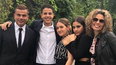 زينة عاشور تنفي شائعة طلاقها من عمرو دياب بهذه الطريقة| فيديو