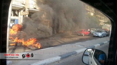 بالفيديو.. عناصر الإرهابية يقطعون كورنيش المعادى باتجاه التحرير بالإطارات المشتعلة