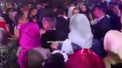 بالفيديو.. مؤمن زكريا يبدأ حفل زفافه على أنغام المهرجانات