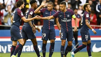 باريس سان جيرمان يدخل حرب صفقات مع برشلونة