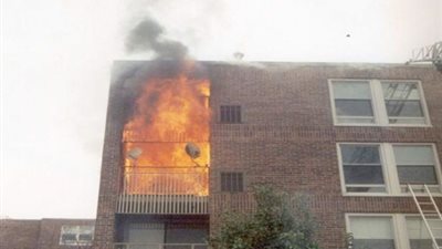 حداد يشعل النيران في منزله بسبب خلافات زوجية بشبرا الخيمة