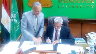 بالأسماء.. أوائل كلية الآداب في المنوفية