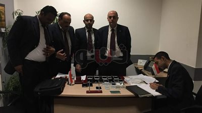 ضبط راكب بحوزته هواتف مهربة في مطار القاهرة