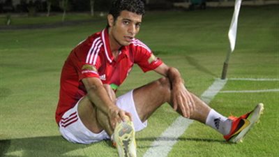 الأهلي يعفو عن 