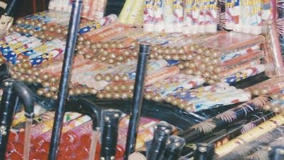 ضبط 30 ألف صاروخ ألعاب نارية خلال حملة تموينية بقنا