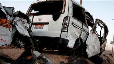 إصابة 15 شخصا في حادثي سير بالسويس