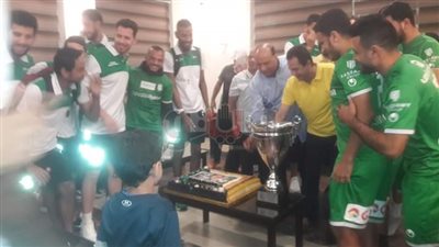 فريق الكرة بالاتحاد السكندري يحتفل بنجوم السلة