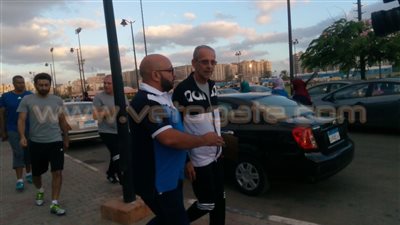 بالصور.. «فييرا» يصل سموحة استعدادا لبدء تدريب الفريق