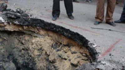 هبوط أرضي يتسبب في شلل مروري بمدينة نصر